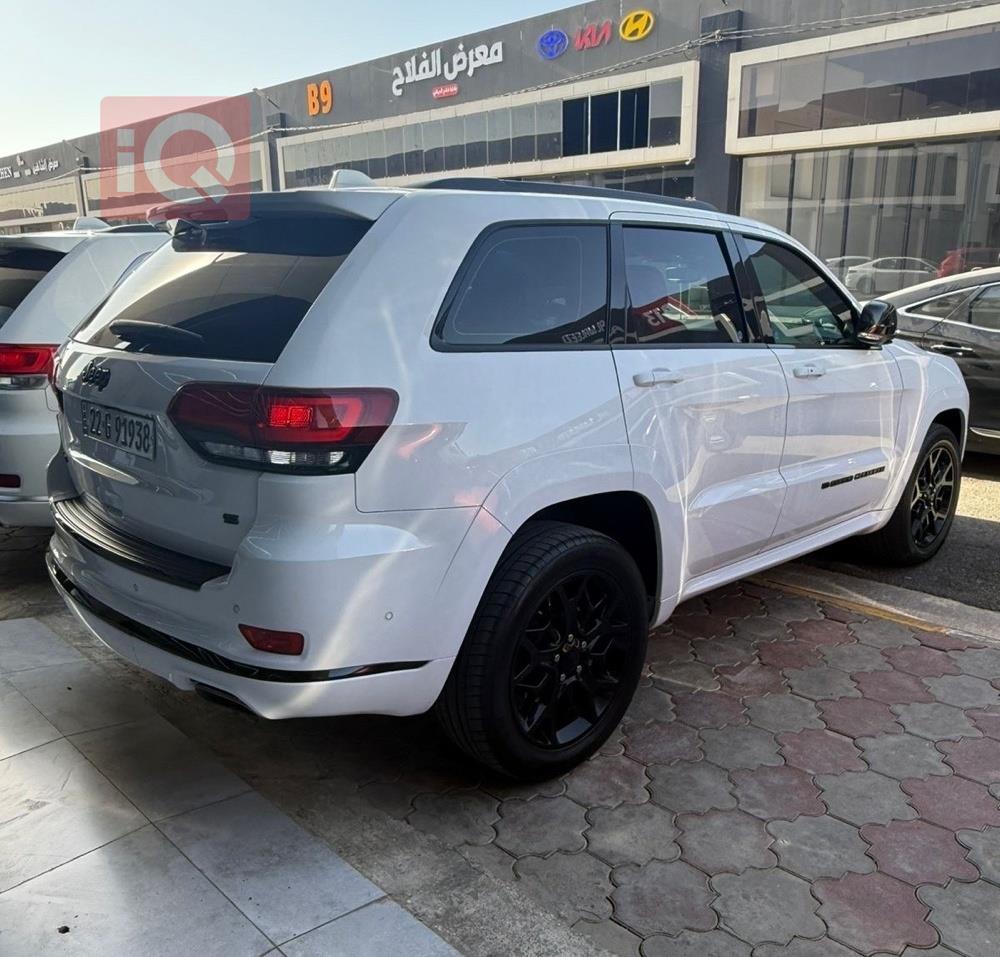 جيب جراند شيروكي